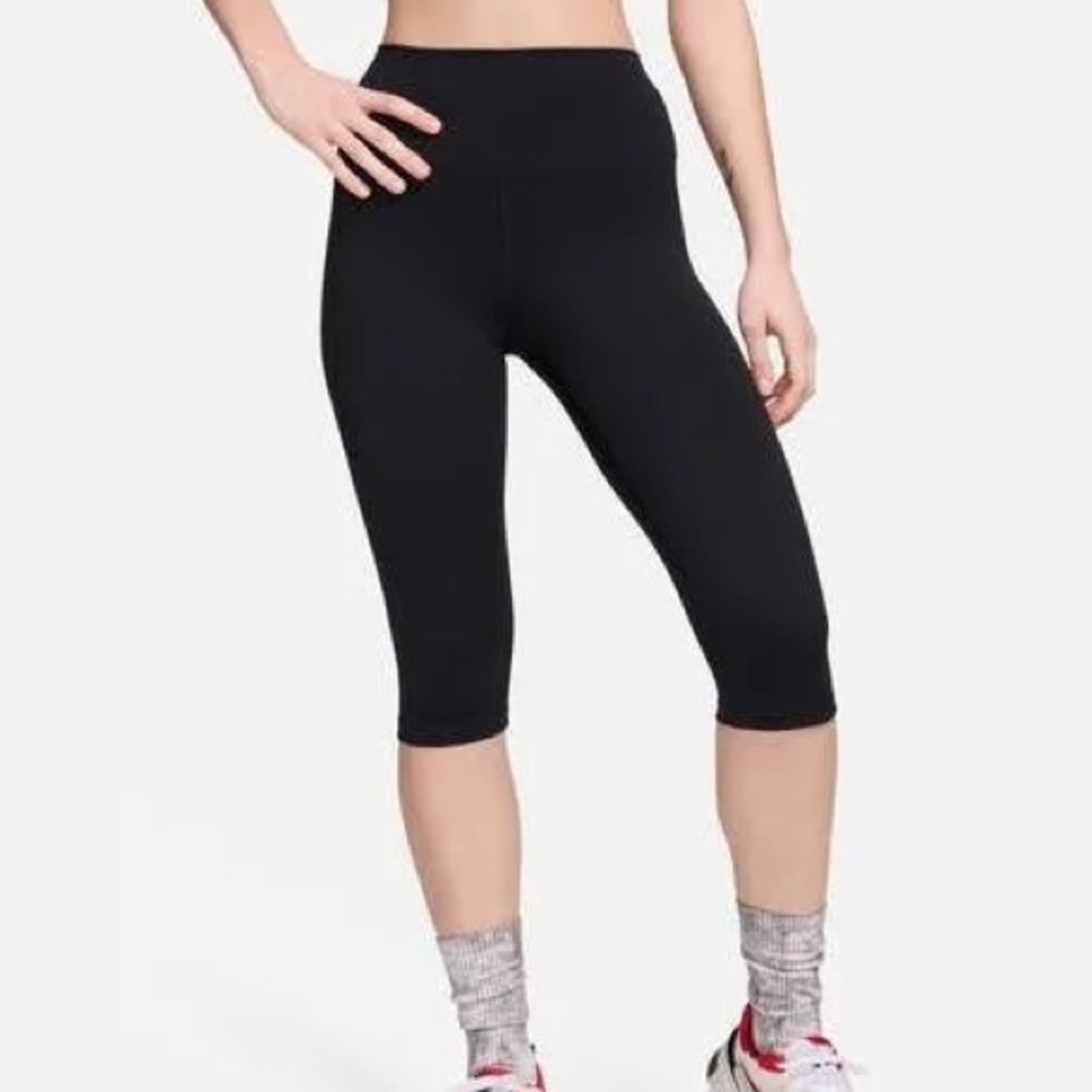 Nike knee length leggings